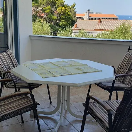 Apartmenthaus Rab Town