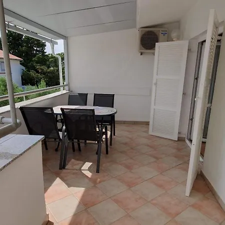 Apartmenthaus Rab Town
