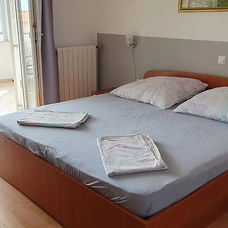 Apartmenthaus * Rab Town